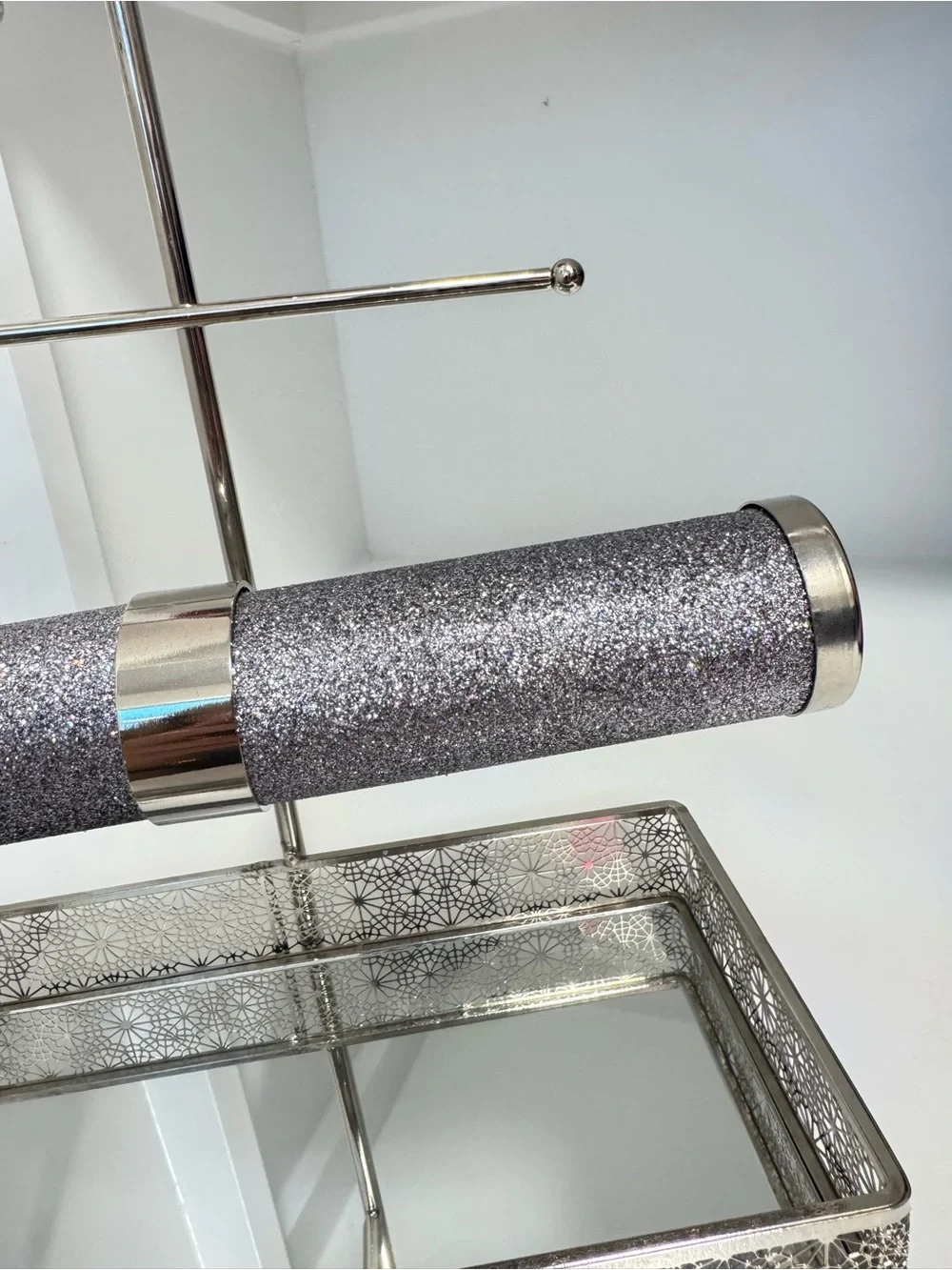 Christian Siriano Silver Glitter Jewelry Stand with Mirrored Tray